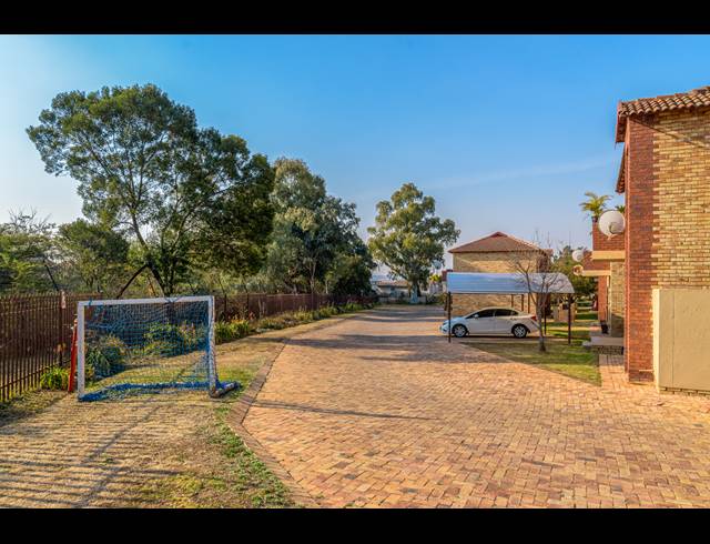 2 BEDROOM APARTMENT TO LET IN KENGIES